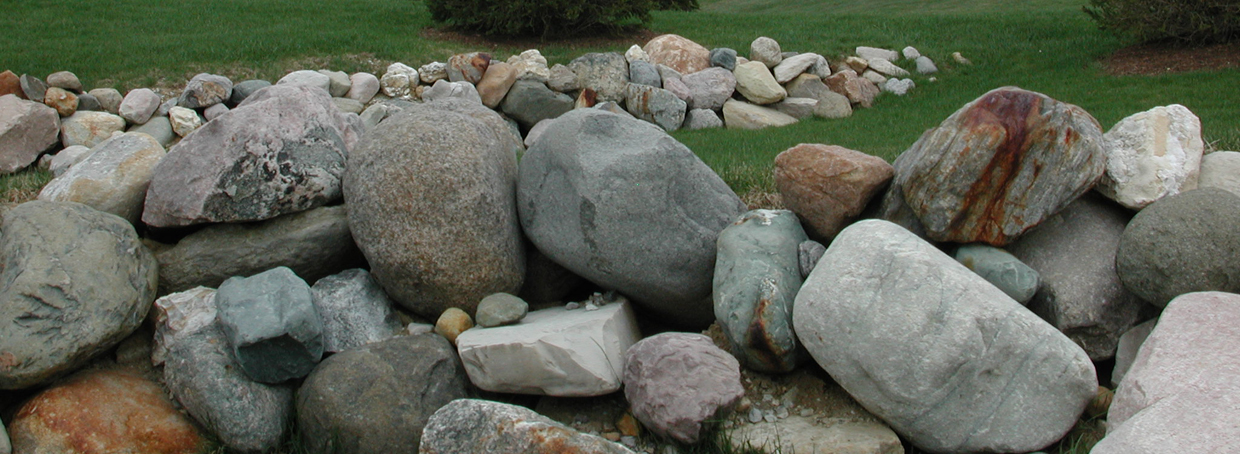 Stone, Gravel, Retaining Walls, Flagstone Delivery | Estes Material Sales